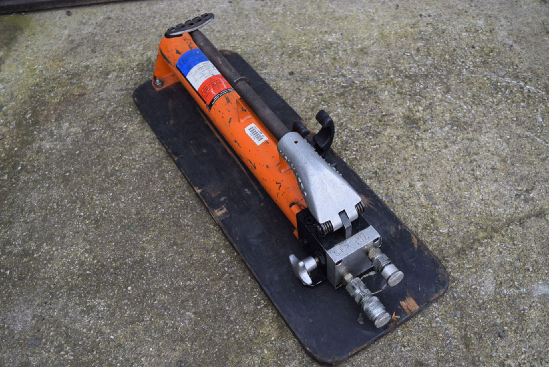 Holmatro Vehicle Rescue Tools Set 2. - Image 3 of 3