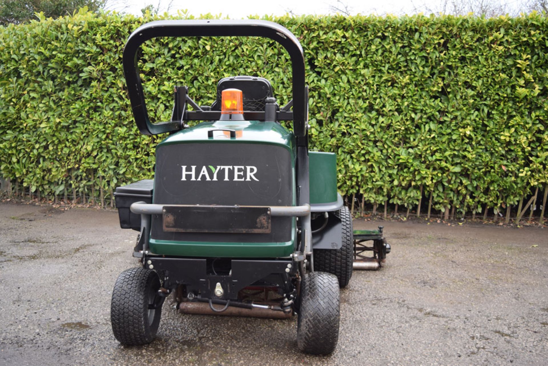 2010 Hayter LT322 Triple Cylinder Mower - Image 9 of 9