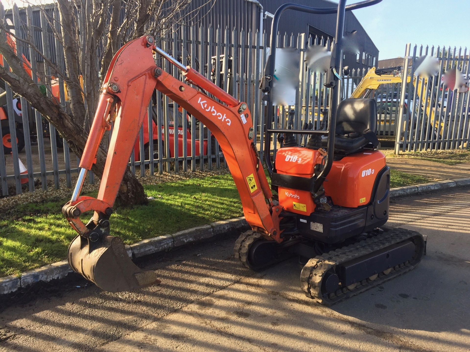 Kubota U10-3 Mini Digger - Image 4 of 5