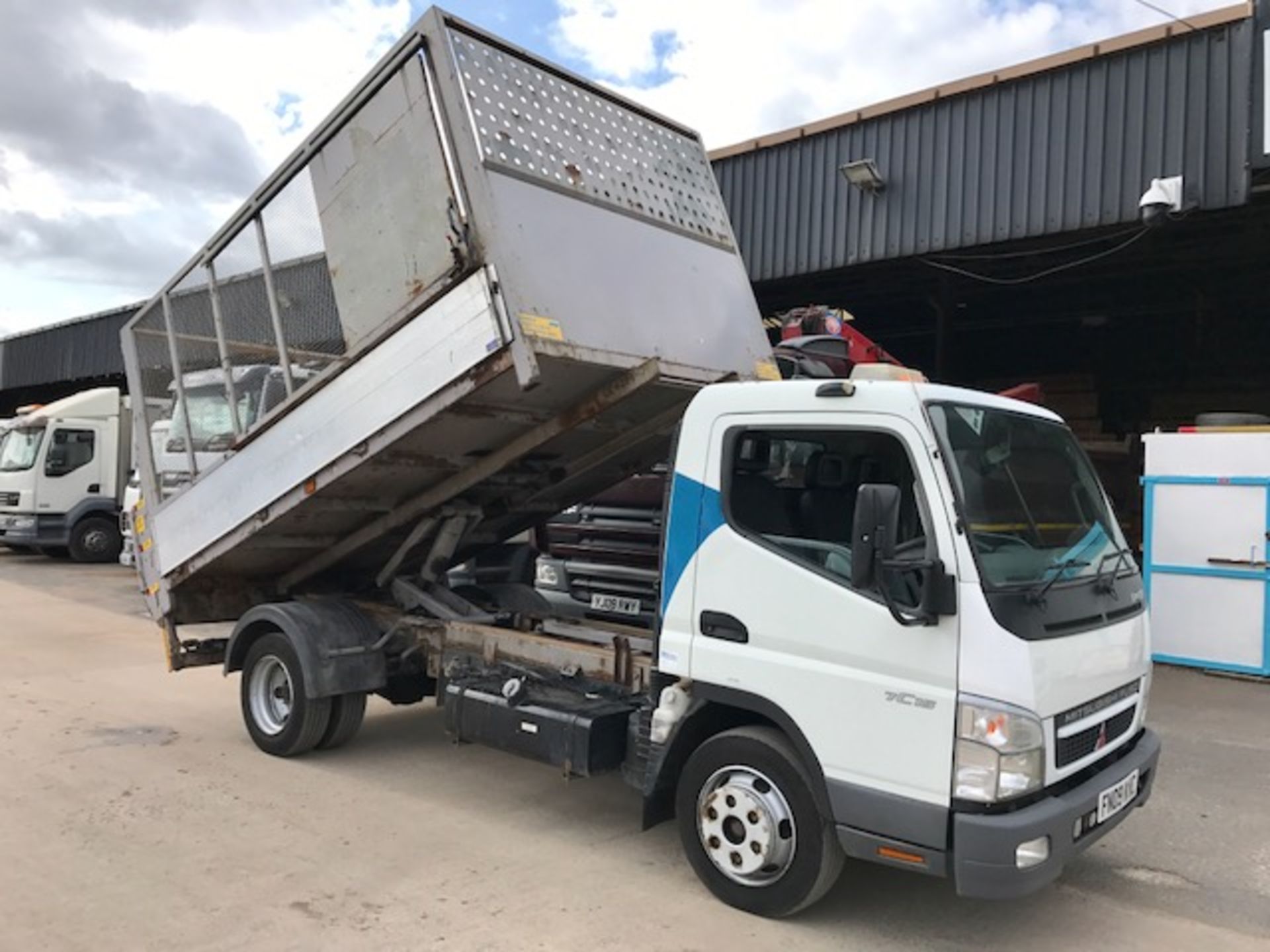 2009 Mitsubishi Canter 7C15 Tipper