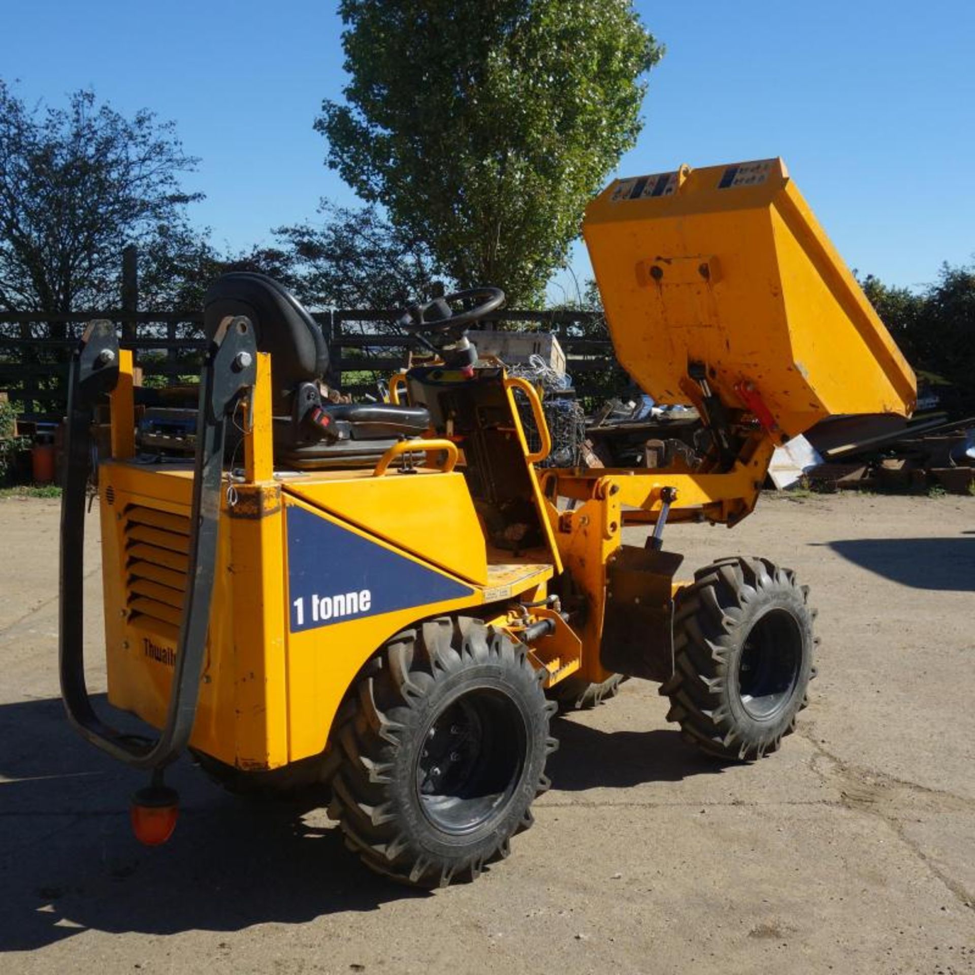 2014 Thwaites 1 Ton High Tip Dumper, 591 Hours - Image 4 of 9