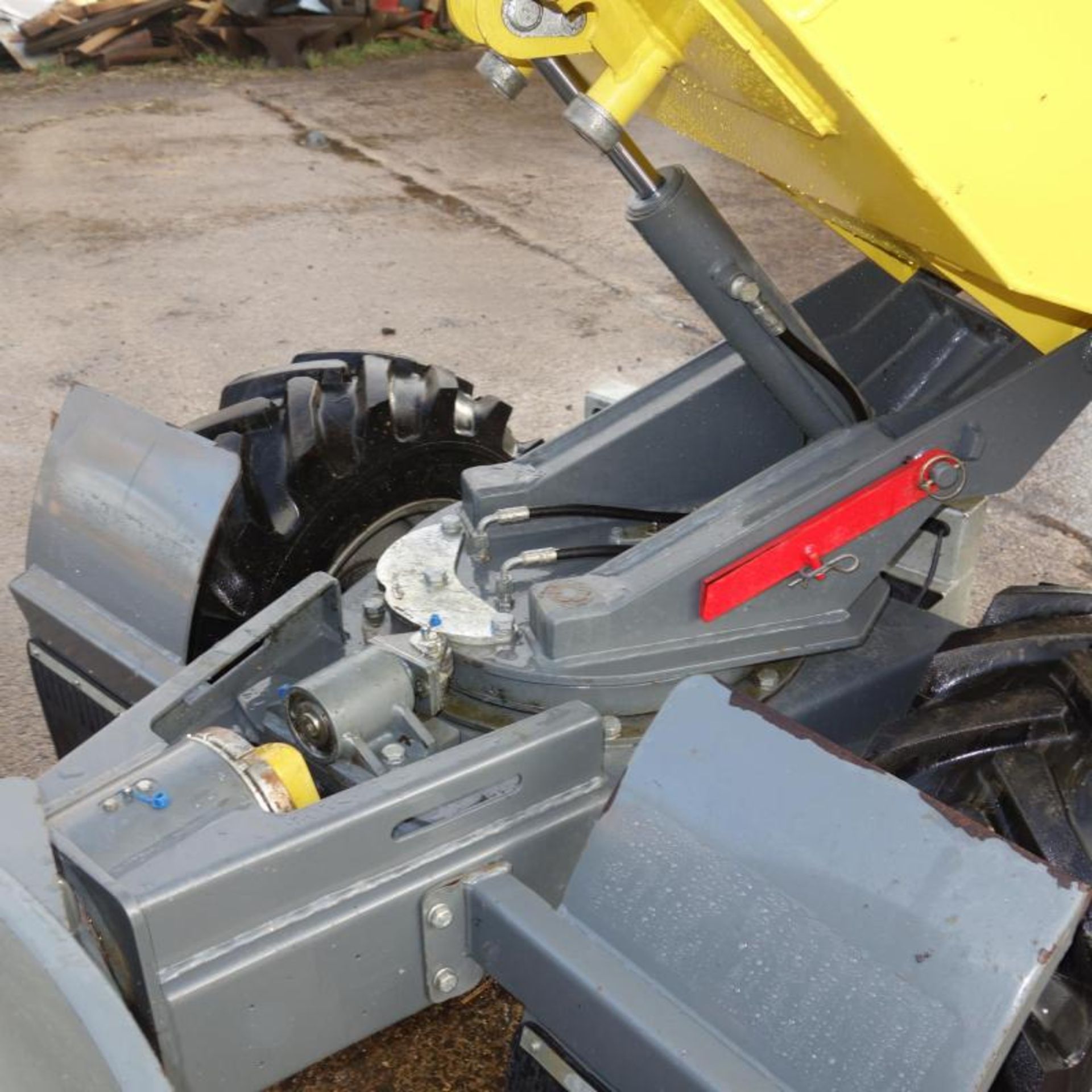 2015 WACKER NEUSON 1501S SWIVEL DUMPER, 482 HOURS FROM NEW - Image 10 of 11