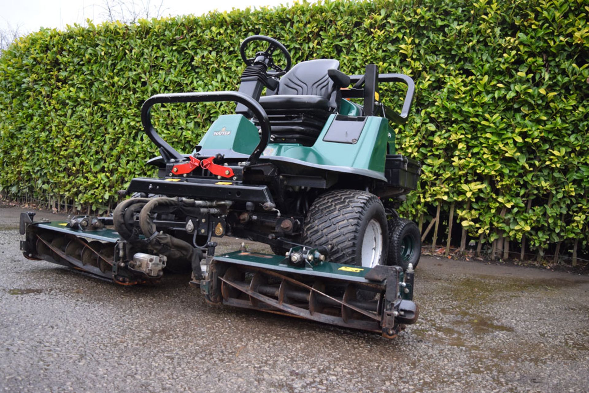 2011 Registered Hayter LT324 Triple Cylinder Mower