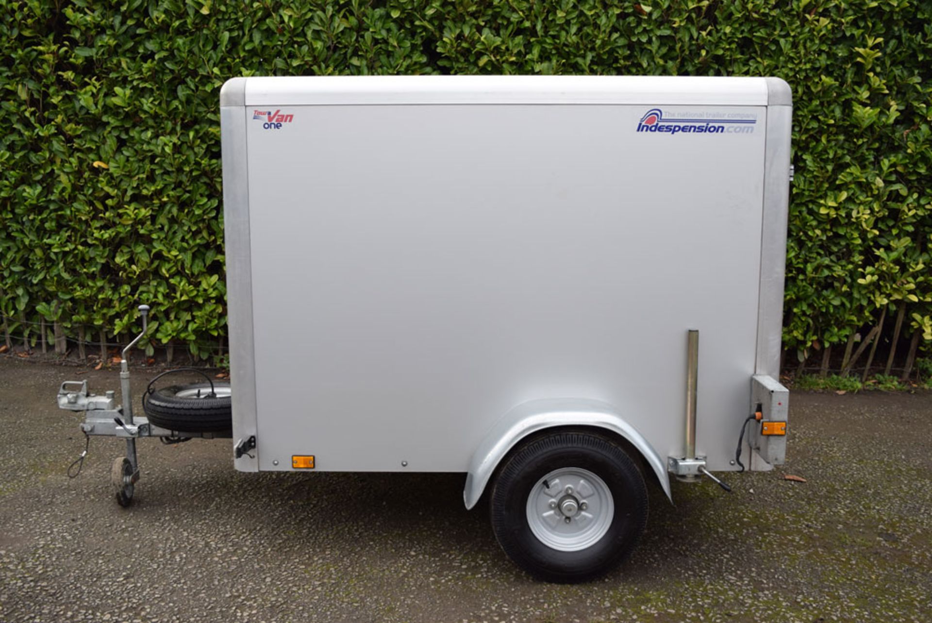 Indespension 6' X 4' TOW A VAN TRAILER G.V.W 750kg