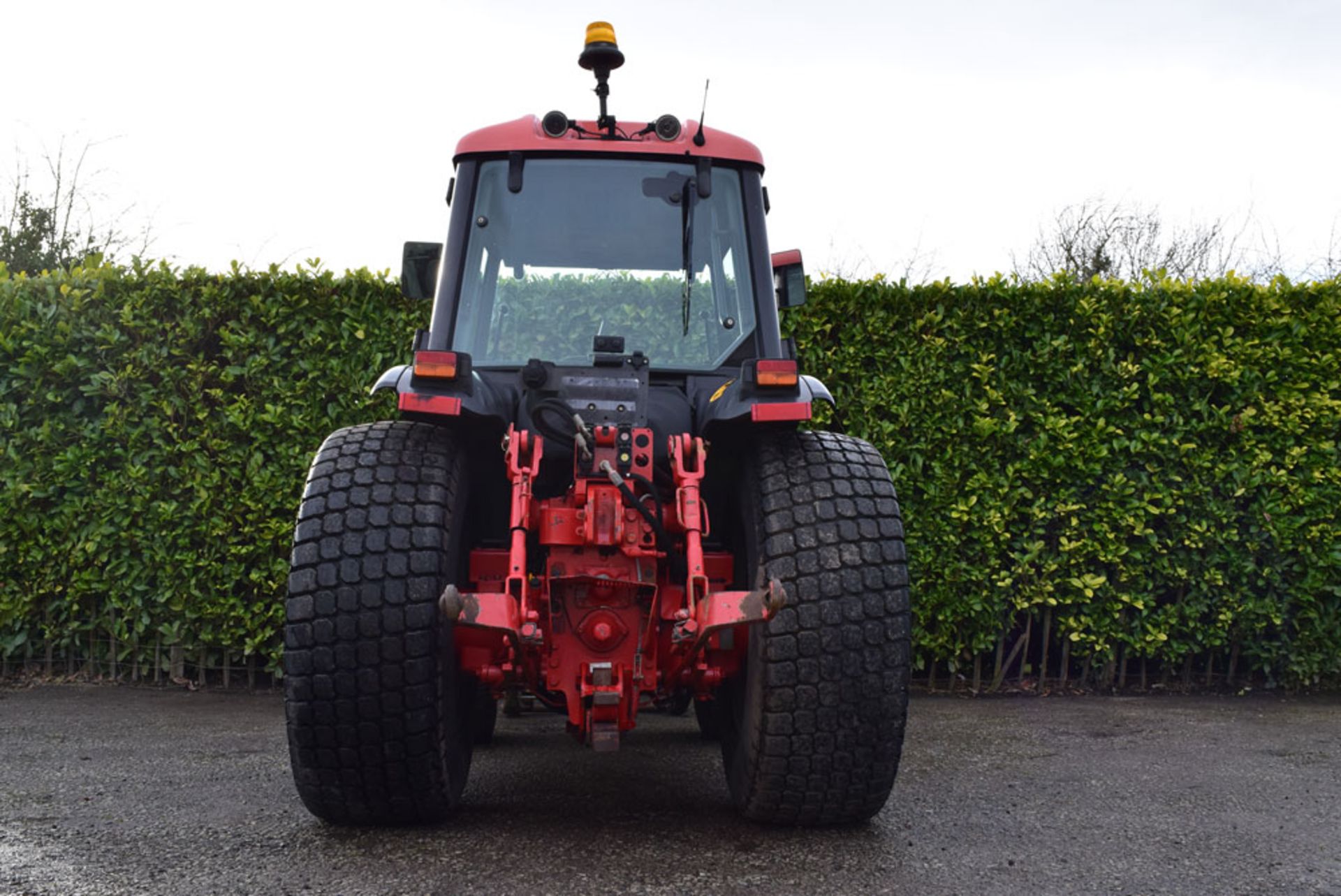 2005 McCormick F60 Compact Tractor With Stoll Loader - Bild 11 aus 19