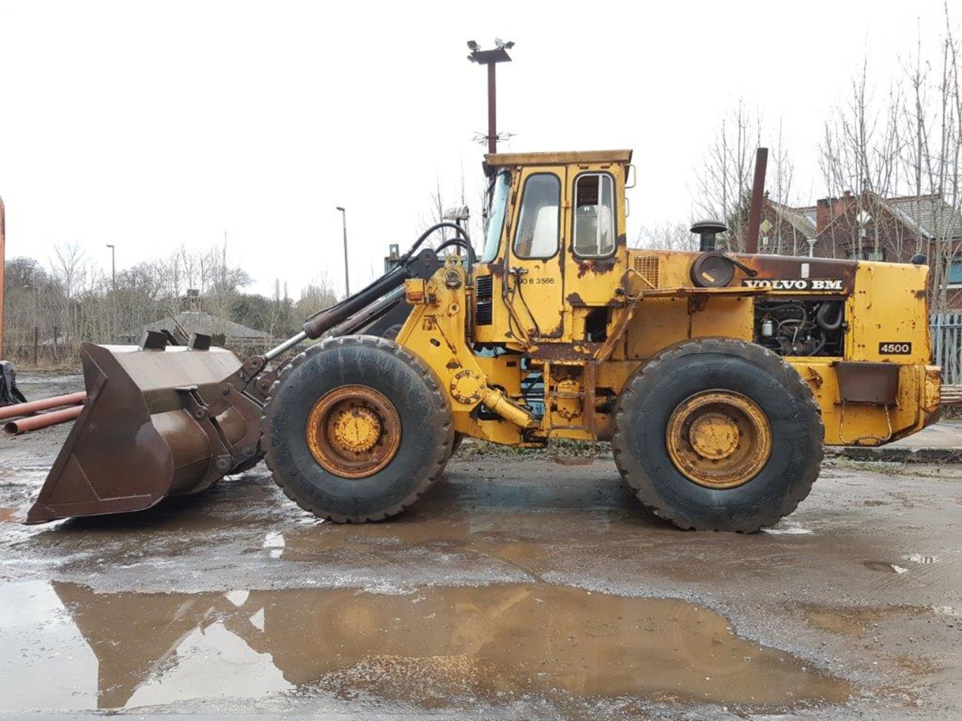 Volvo 4500 Loading Shovel