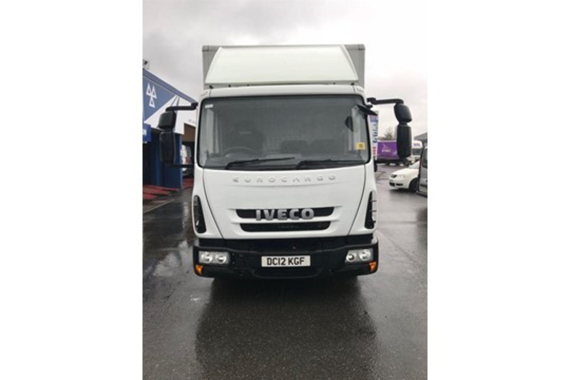 IVECO EUROCARGO ML75E18 BOX VAN (WITH TAIL LIFT) 7.5T - Image 2 of 7