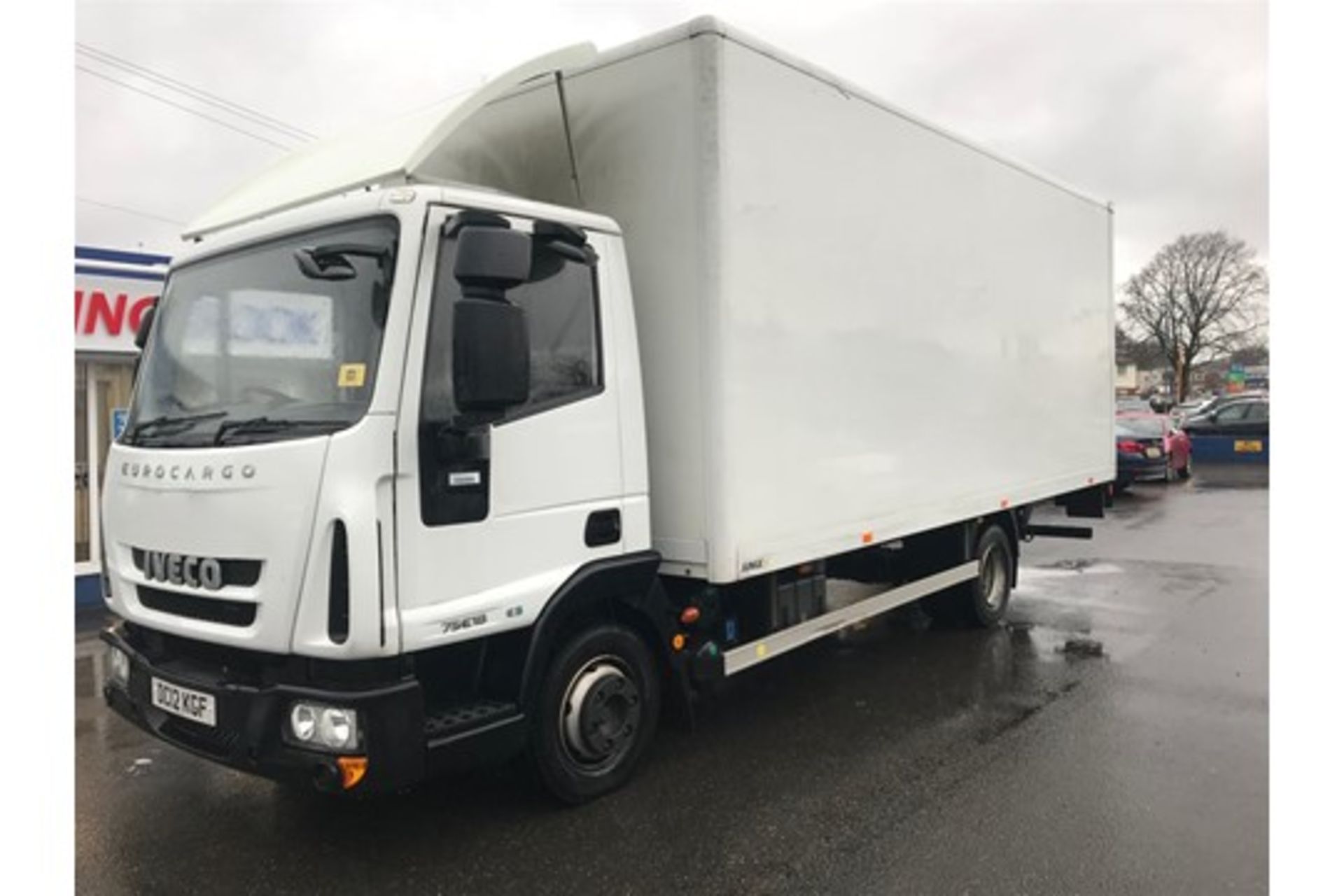 IVECO EUROCARGO ML75E18 BOX VAN (WITH TAIL LIFT) 7.5T - Image 3 of 7