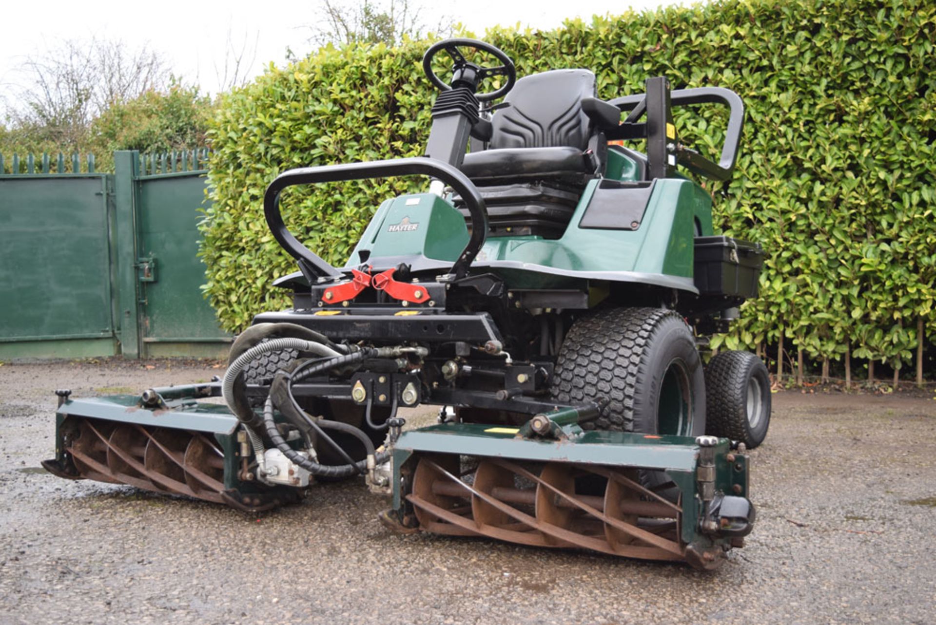 2010 Hayter LT322 Triple Cylinder Mower