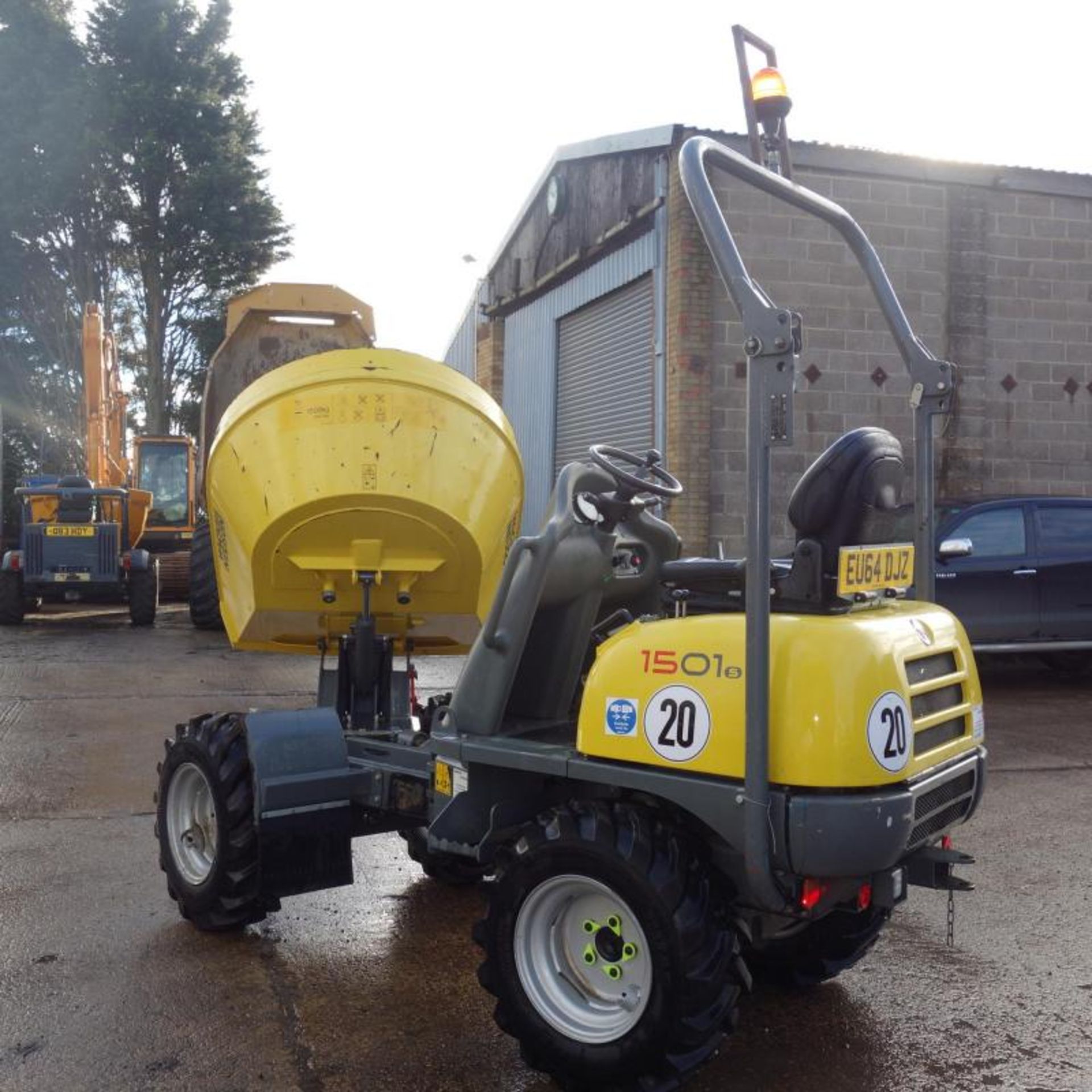 2015 WACKER NEUSON 1501S SWIVEL DUMPER, 482 HOURS FROM NEW