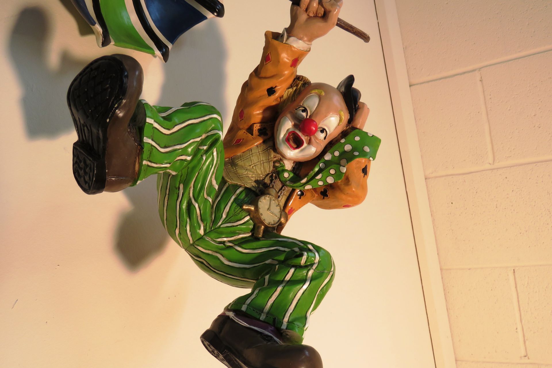 CAST RESIN CLOWN HANGING FROM UMBRELLA - Image 3 of 3