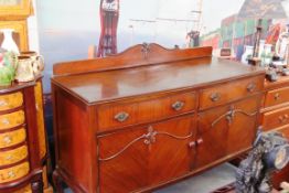 VINTAGE DARK OAK ORNATE SIDEBOARD WITH QUEEN ANN LEGS