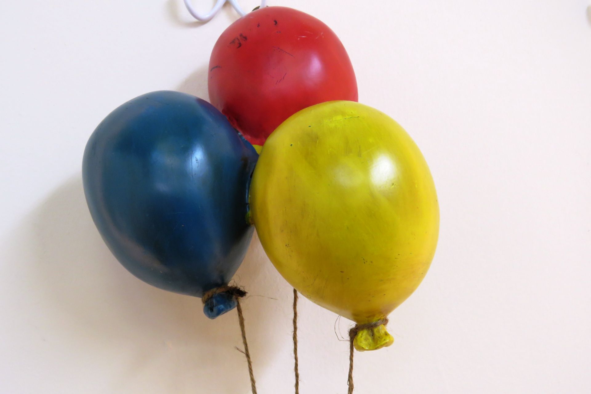 CAST RESIN CLOWN HANGING FROM BALLOONS - Image 3 of 3