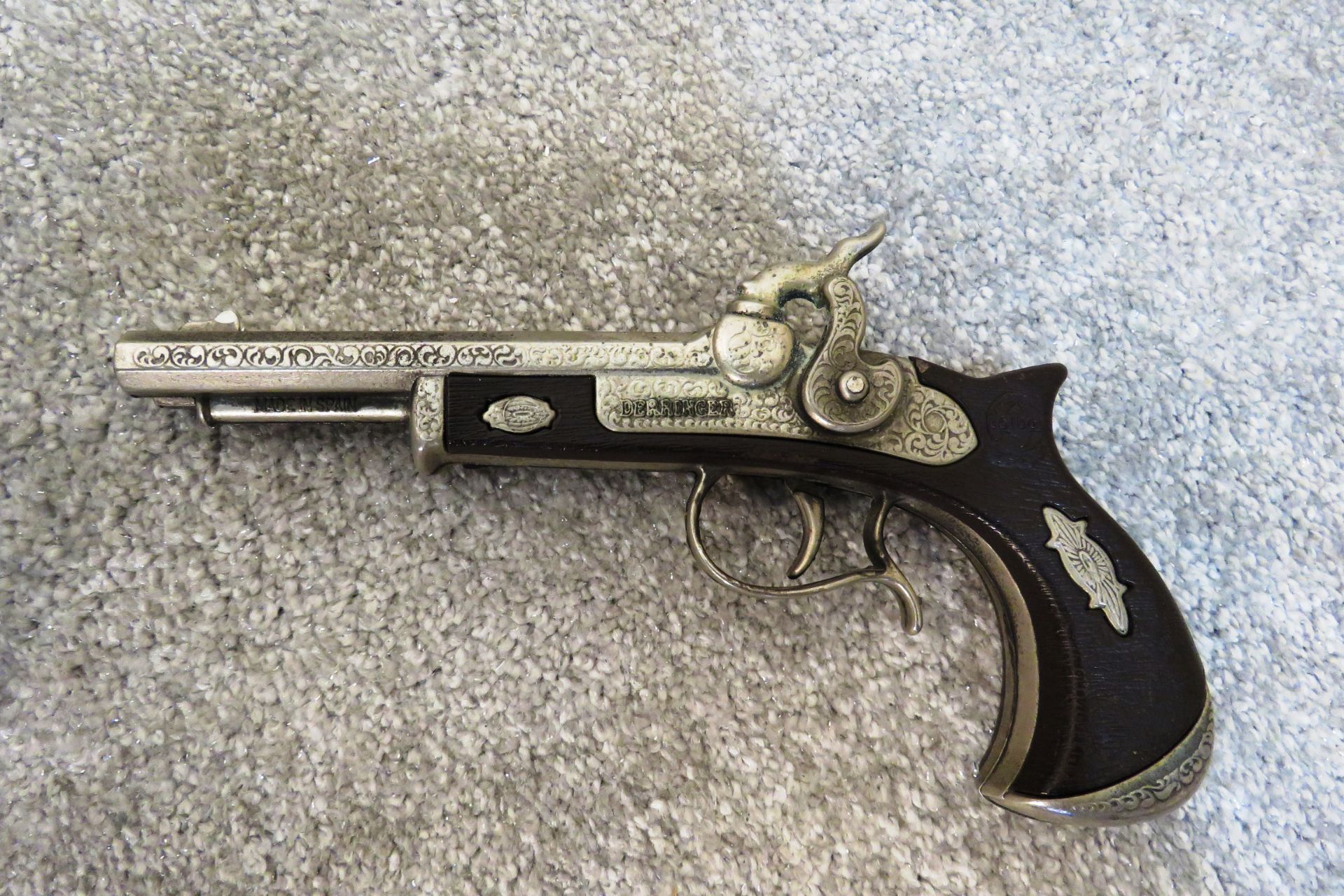 REPLICA DERRINGER SEMI AUTOMATIC PISTOL