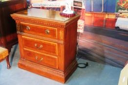 EXQUISITE SHELL INLAID CHEST OF DRAWERS - QUALITY PERIOD FURNITURE