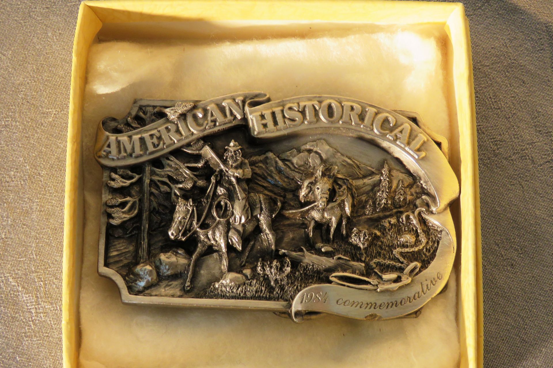 1984 LIMITED EDITION AMERICAN BELT BUCKLE - 426/5000