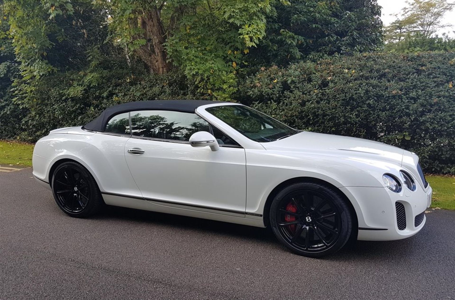 Bentley Continental 6.0 GTC Supersport - Bild 2 aus 6