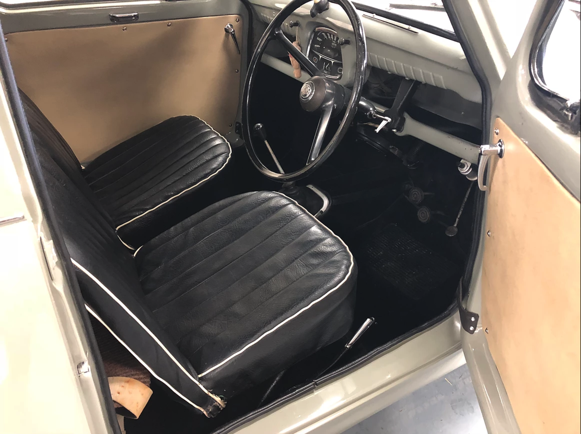 Austin A35 Van – Restored - Bild 9 aus 12