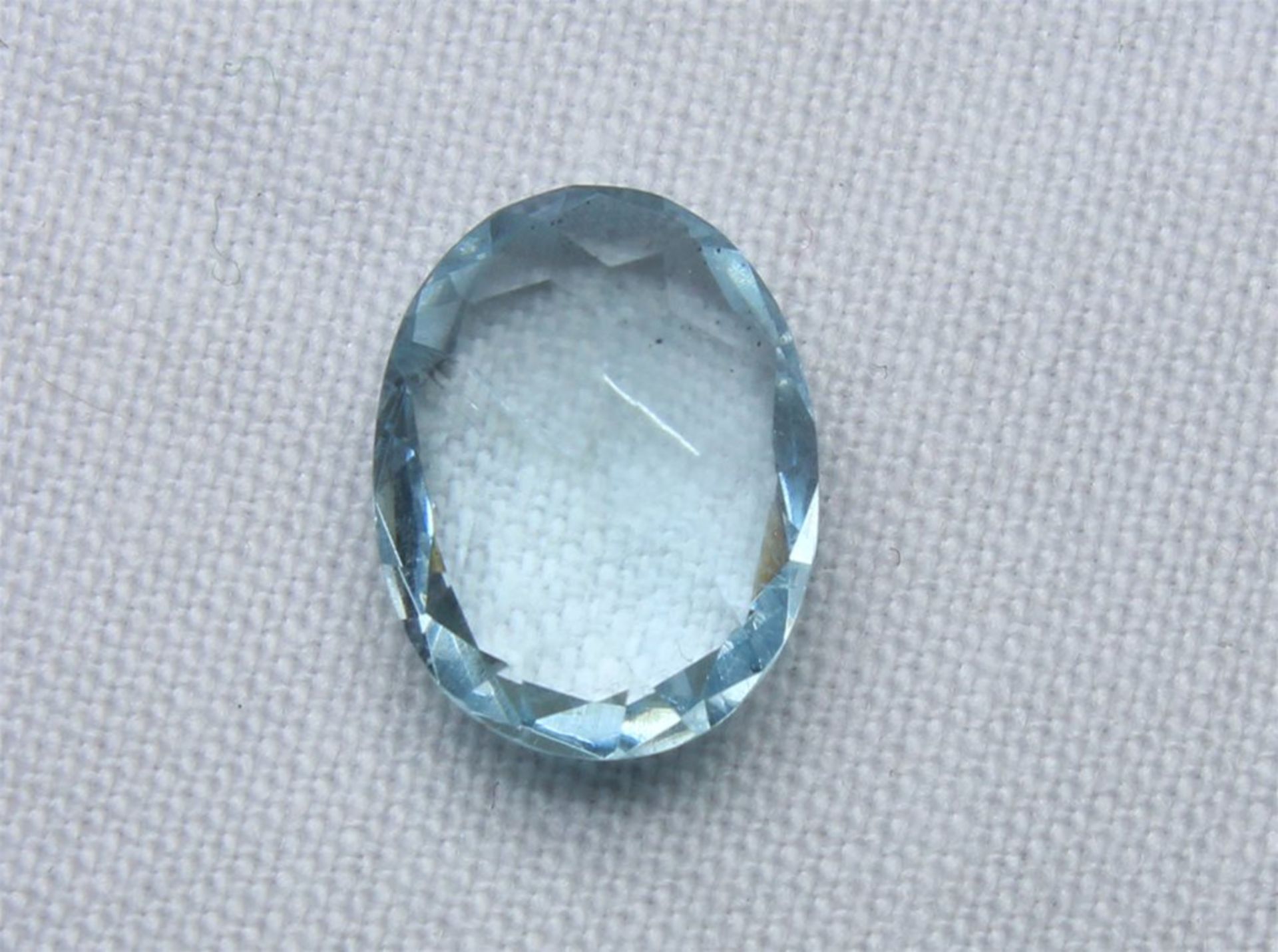 No Reserve, 1.73 Ct Aquamarine Gemstone with IGI Certificate - Image 3 of 4