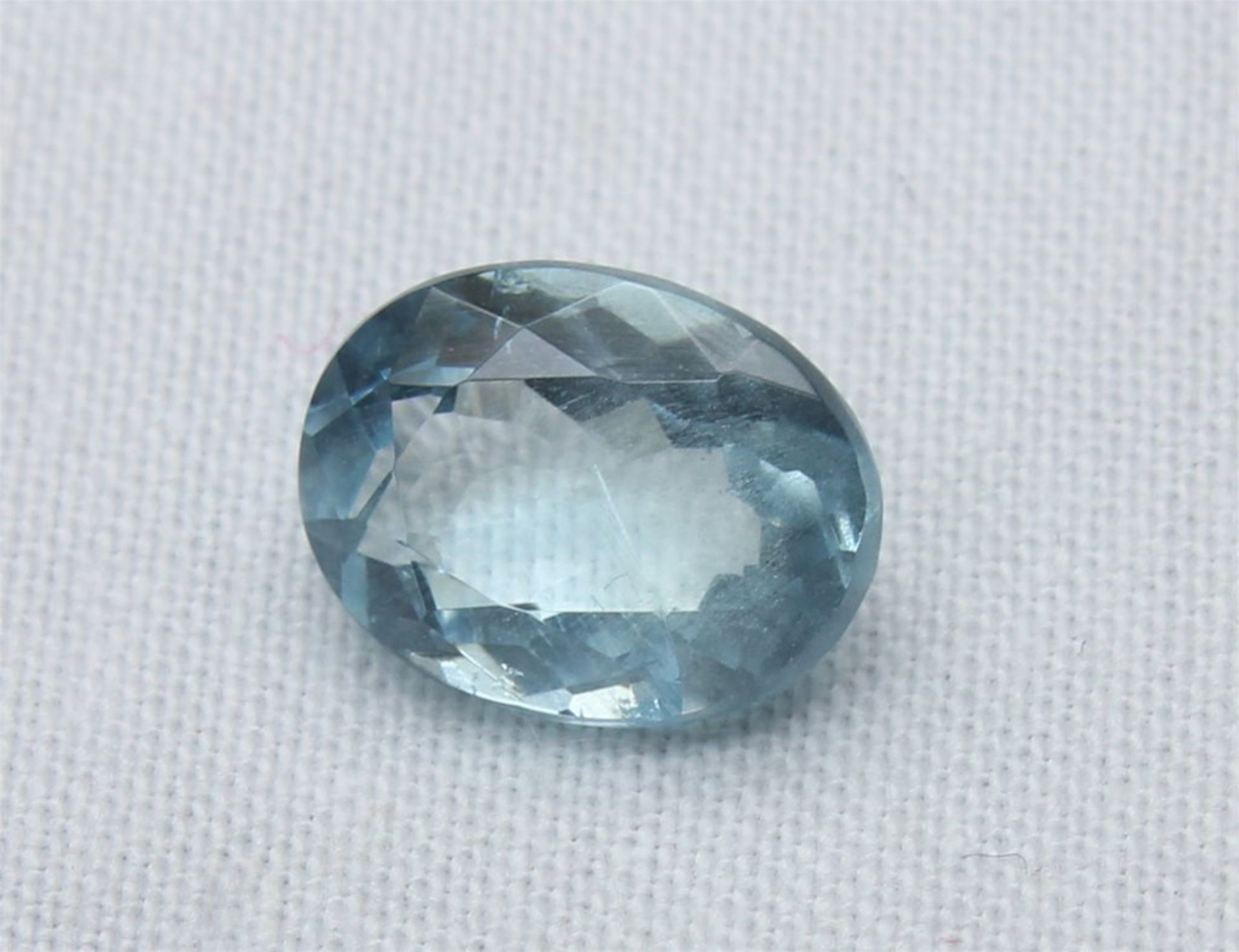 No Reserve, 1.73 Ct Aquamarine Gemstone with IGI Certificate - Image 2 of 4