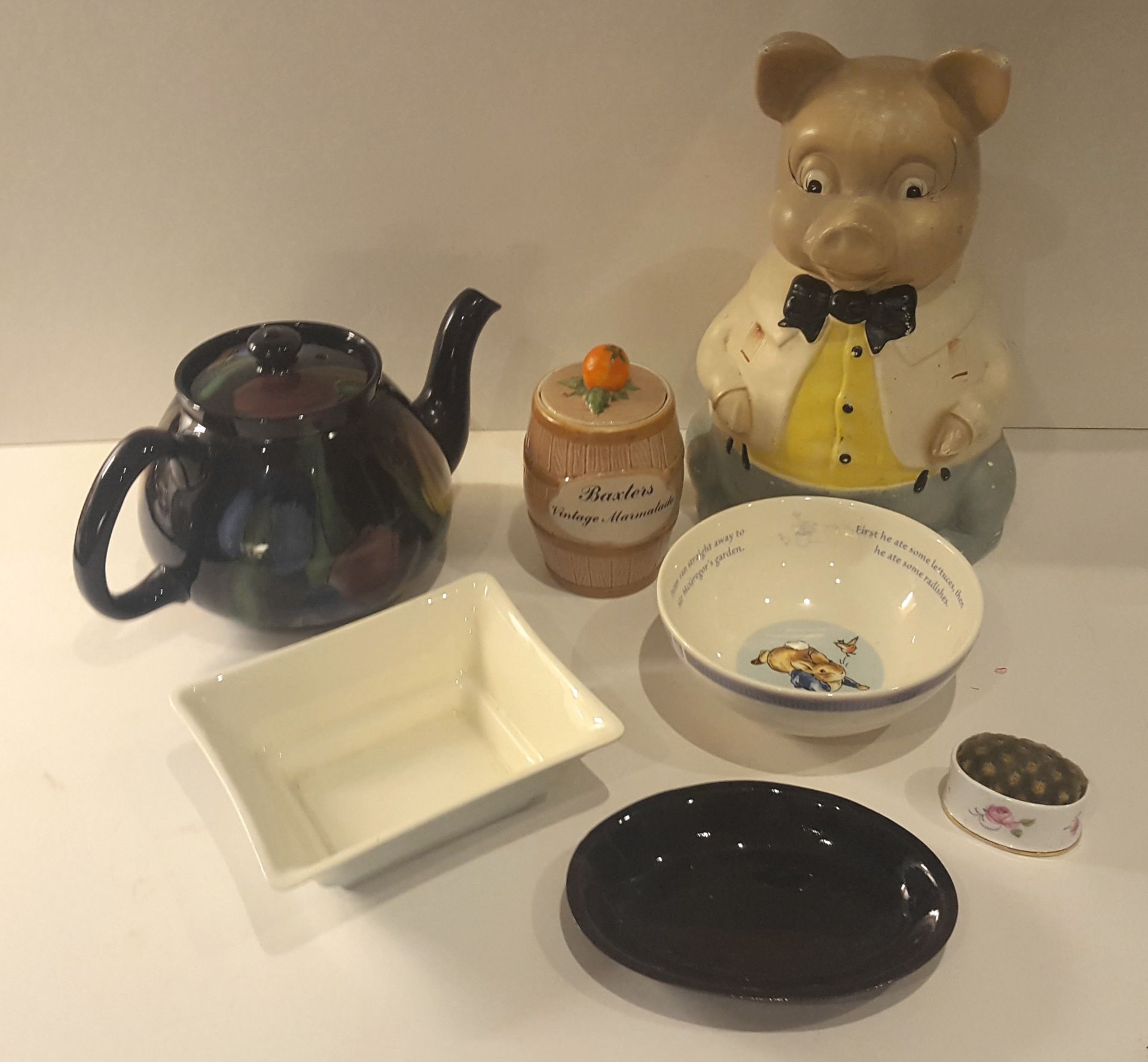 Vintage Retro Parcel of China Includes Tea Pot Pig Money Box, etc. NO RESERVE