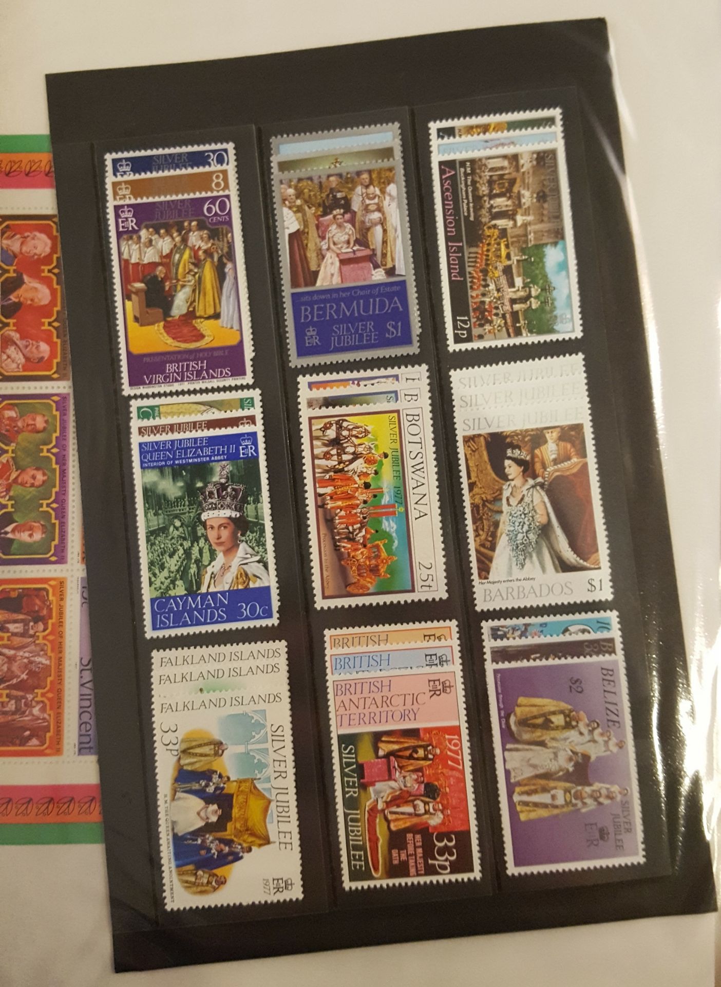 Vintage Stamp & FDC Album British Commonwealth Commemoratives 400 plus stamps - Bild 5 aus 11