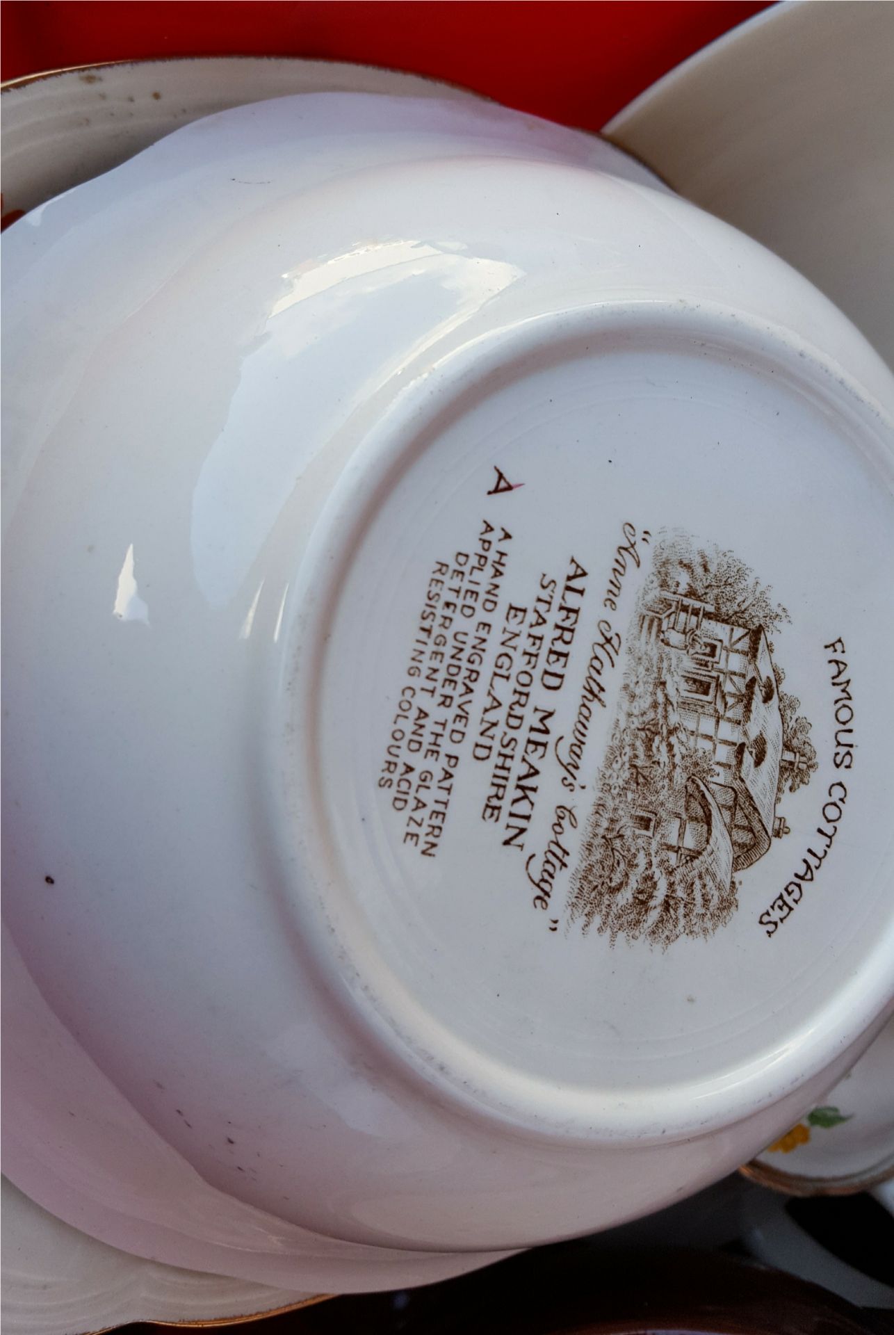 Vintage Retro Box Assorted Pottery & Ceramics Includes Royal Doulton & Meaking - Bild 2 aus 3
