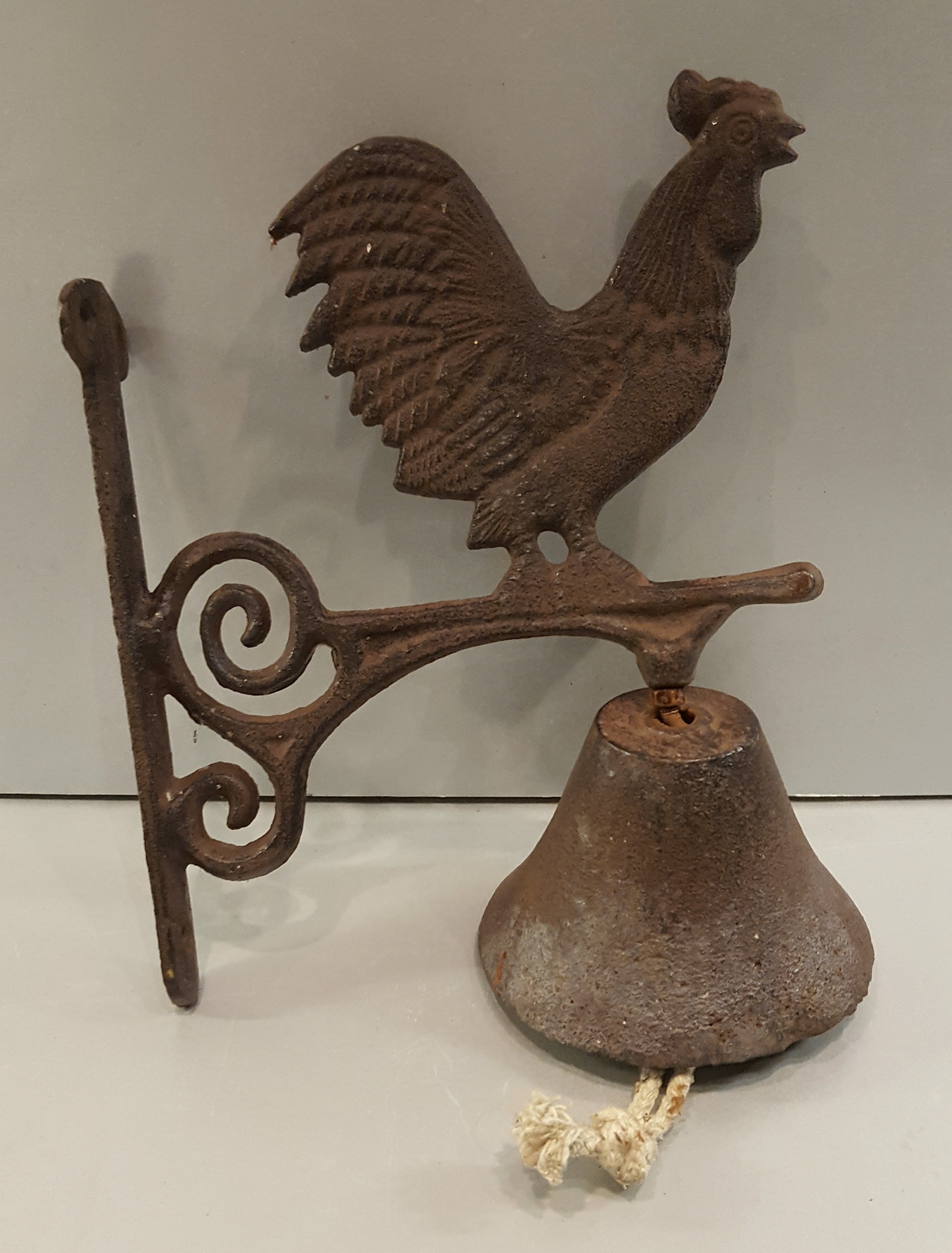 Vintage Cast Iron Wall Mounted Bell Mounted With Cockerel.