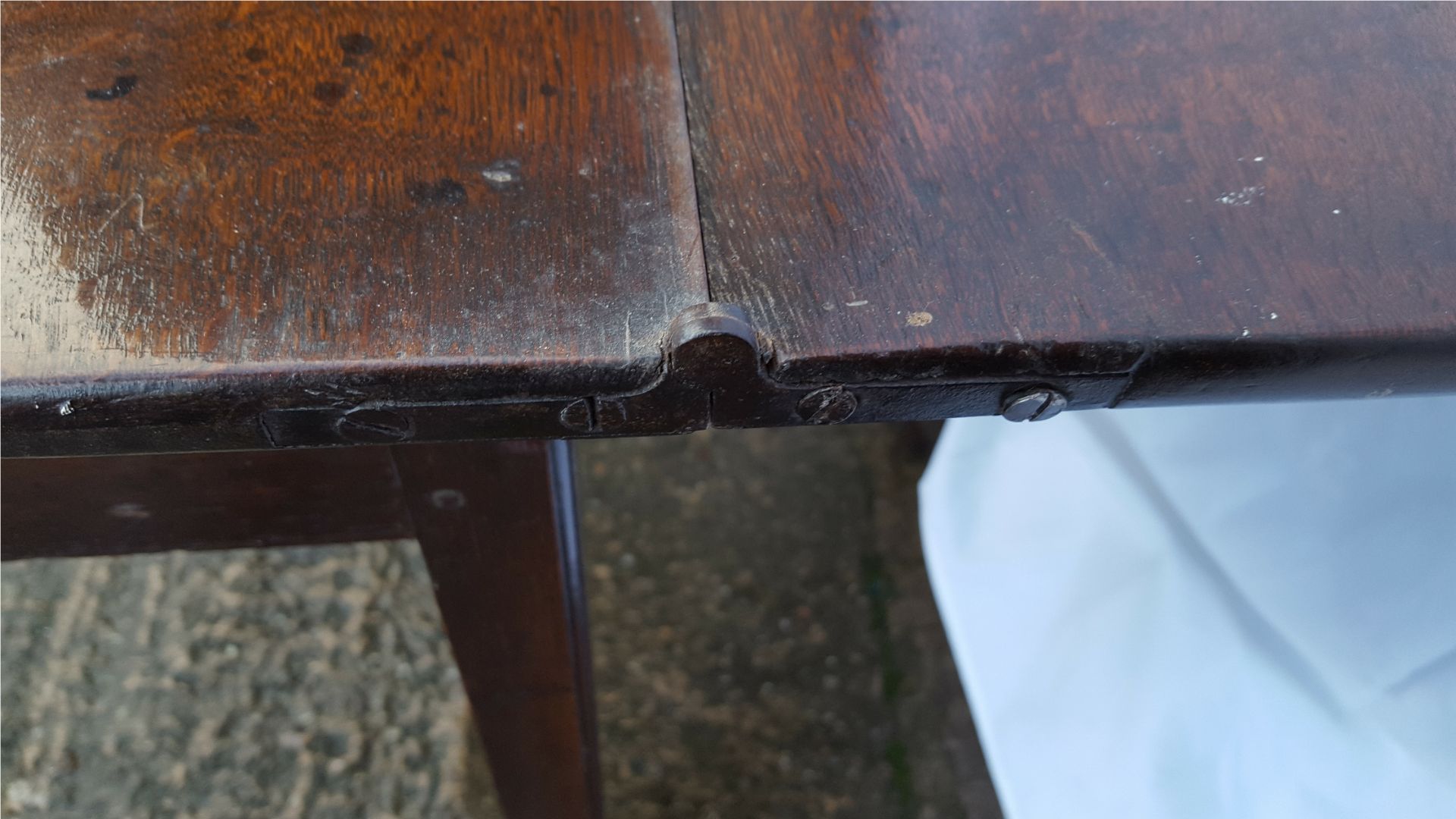 Antique Georgian or Earlier Oak Planked Flip Top Table With Gate Leg - Image 3 of 6