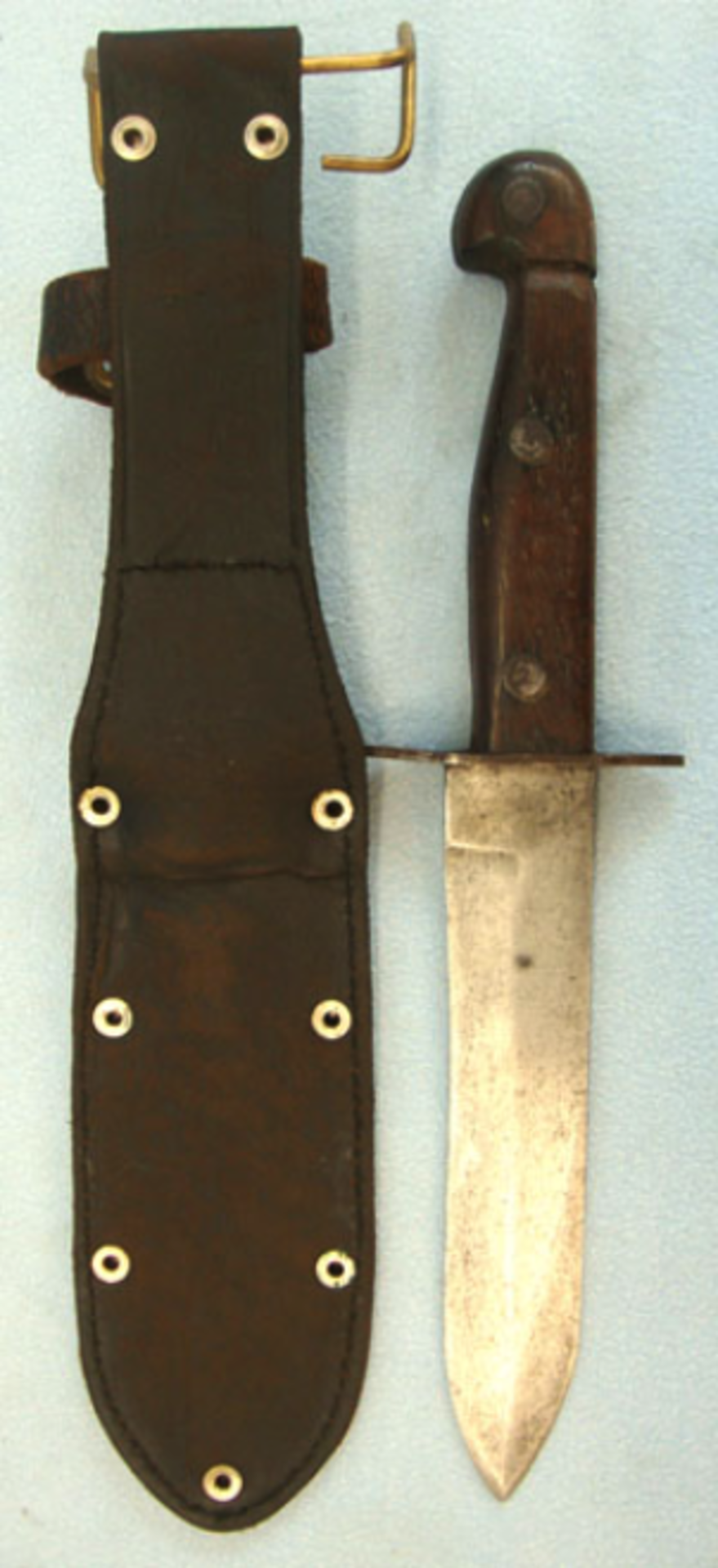 WW2 Australian Wood Gripped Fighting Knife & Leather Sheath By East Bros. Sydney. - Image 3 of 3