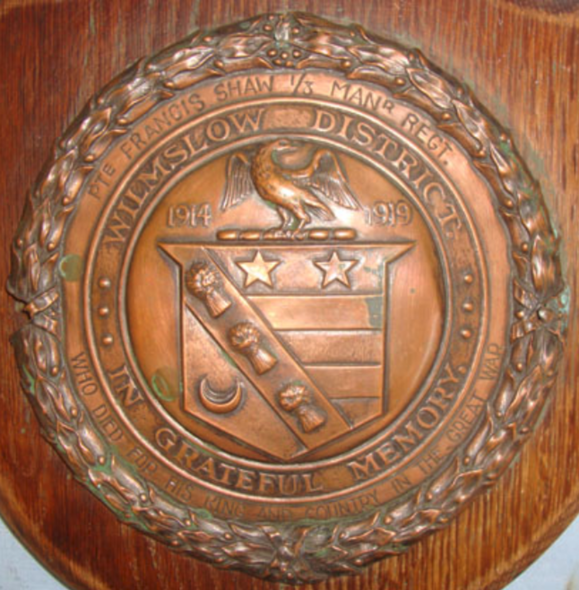WW1 Wilmslow District Memorial Shield With Copper Centre Boss - Image 2 of 3