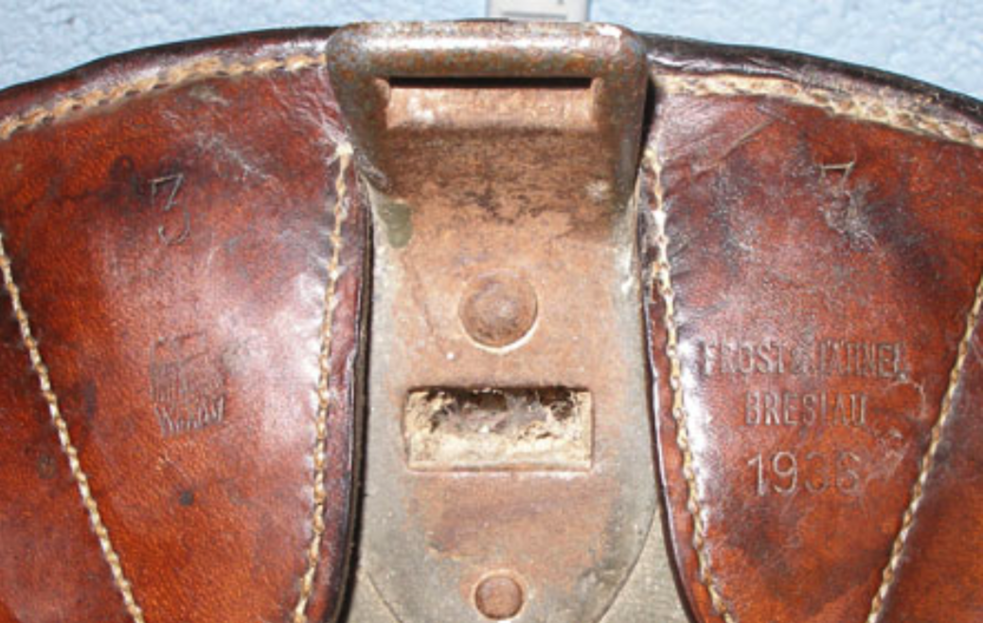 1936 German Military Leather Cavalry Saddle. - Bild 2 aus 3