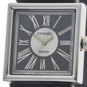 Chanel Mademoiselle 22mm Platinum