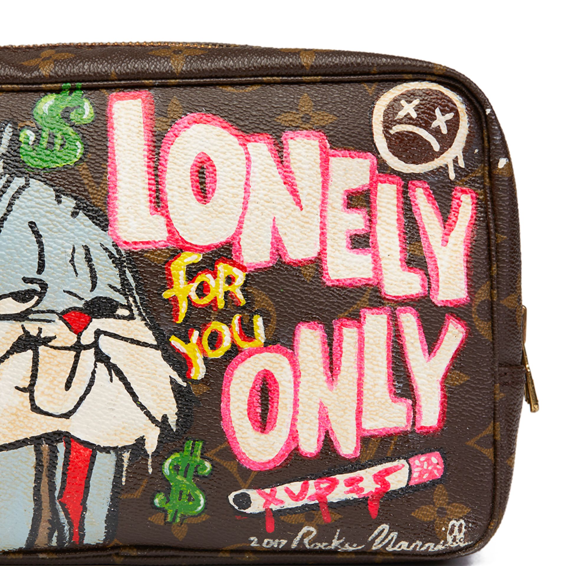 Hand-painted 'Lonely for you only' X Year Zero London Toiletry Pouch - Bild 9 aus 9