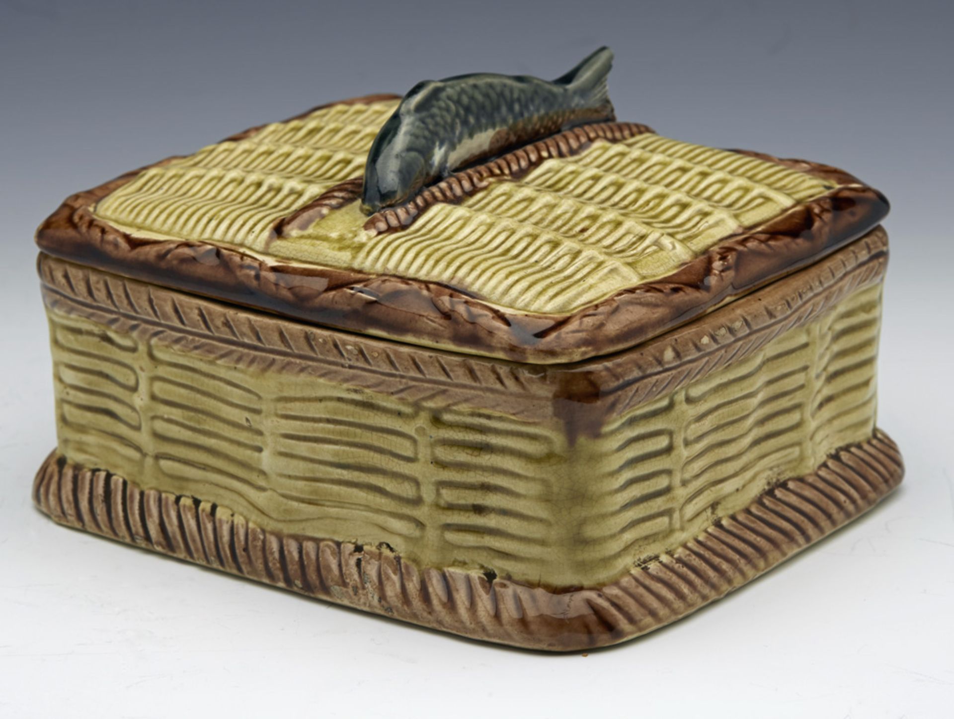 Antique English Majolica Basketweave Sardine Dish C.1870