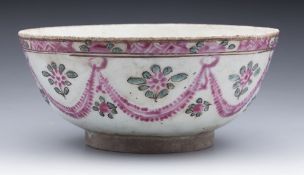 Antique Middle Eastern Bowl With Floral Garlands 17/18Th C.