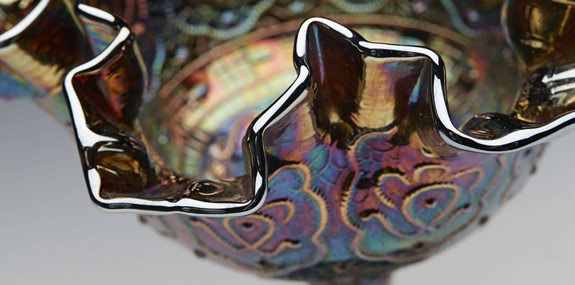 Vintage Fenton Persoan Medallion Pedestal Carnival Glass Bowl 20Th C. - Image 11 of 14