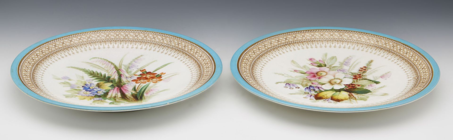 Pair Antique Royal Worcester Hand Painted Floral Cabinet Plates C.1880 - Image 9 of 10