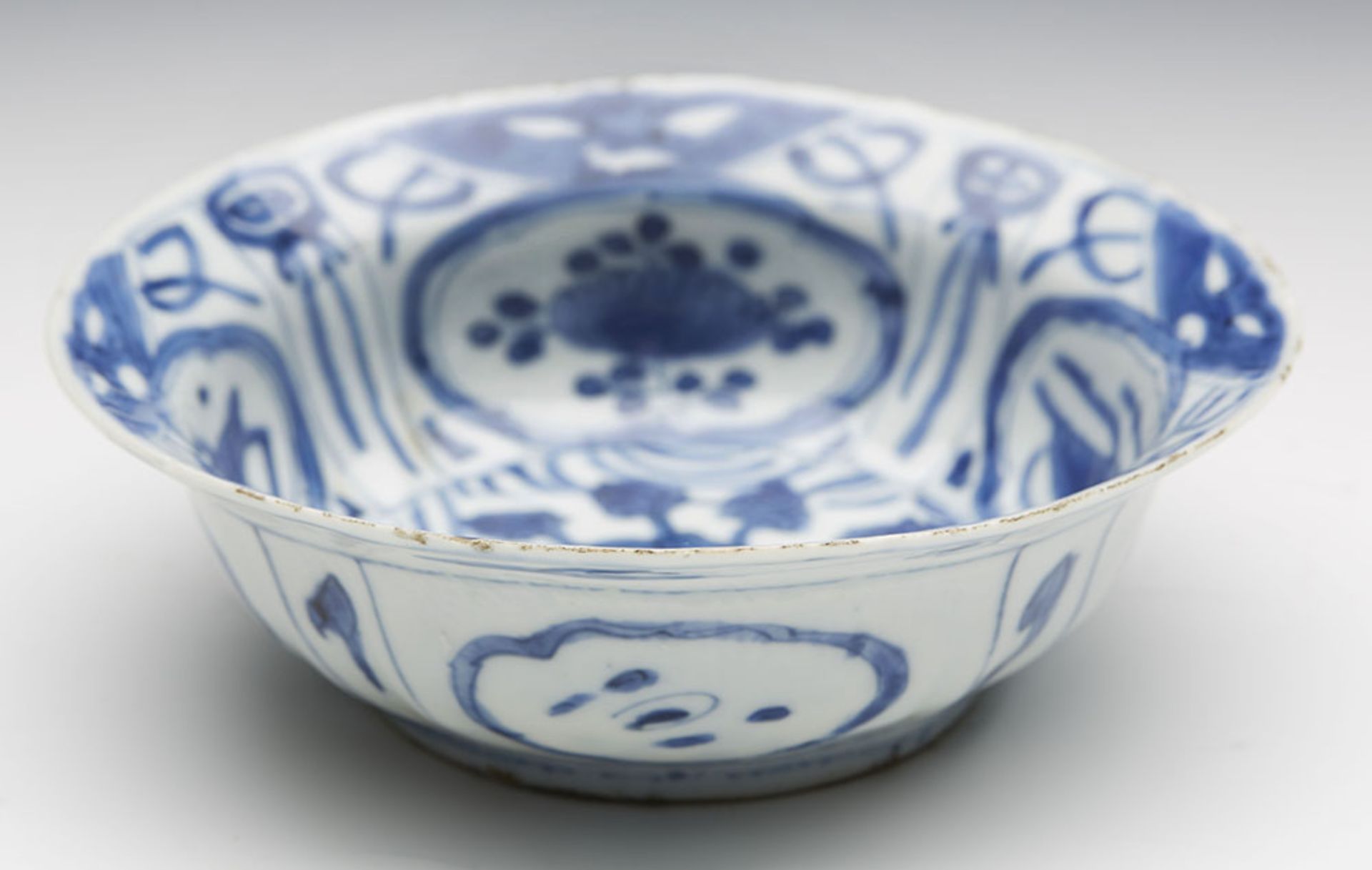 Antique Chinese Wanli Ming Blue & White Floral Bowl C.1600 - Image 11 of 12