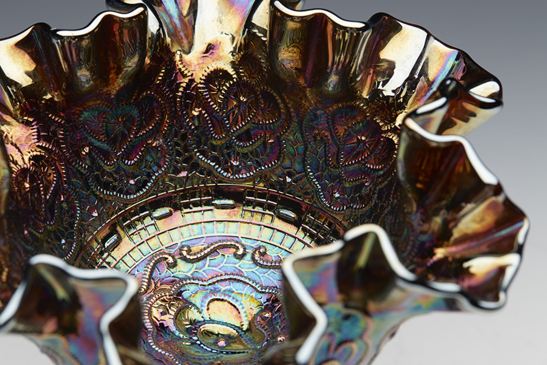 Vintage Fenton Persoan Medallion Pedestal Carnival Glass Bowl 20Th C. - Image 10 of 14