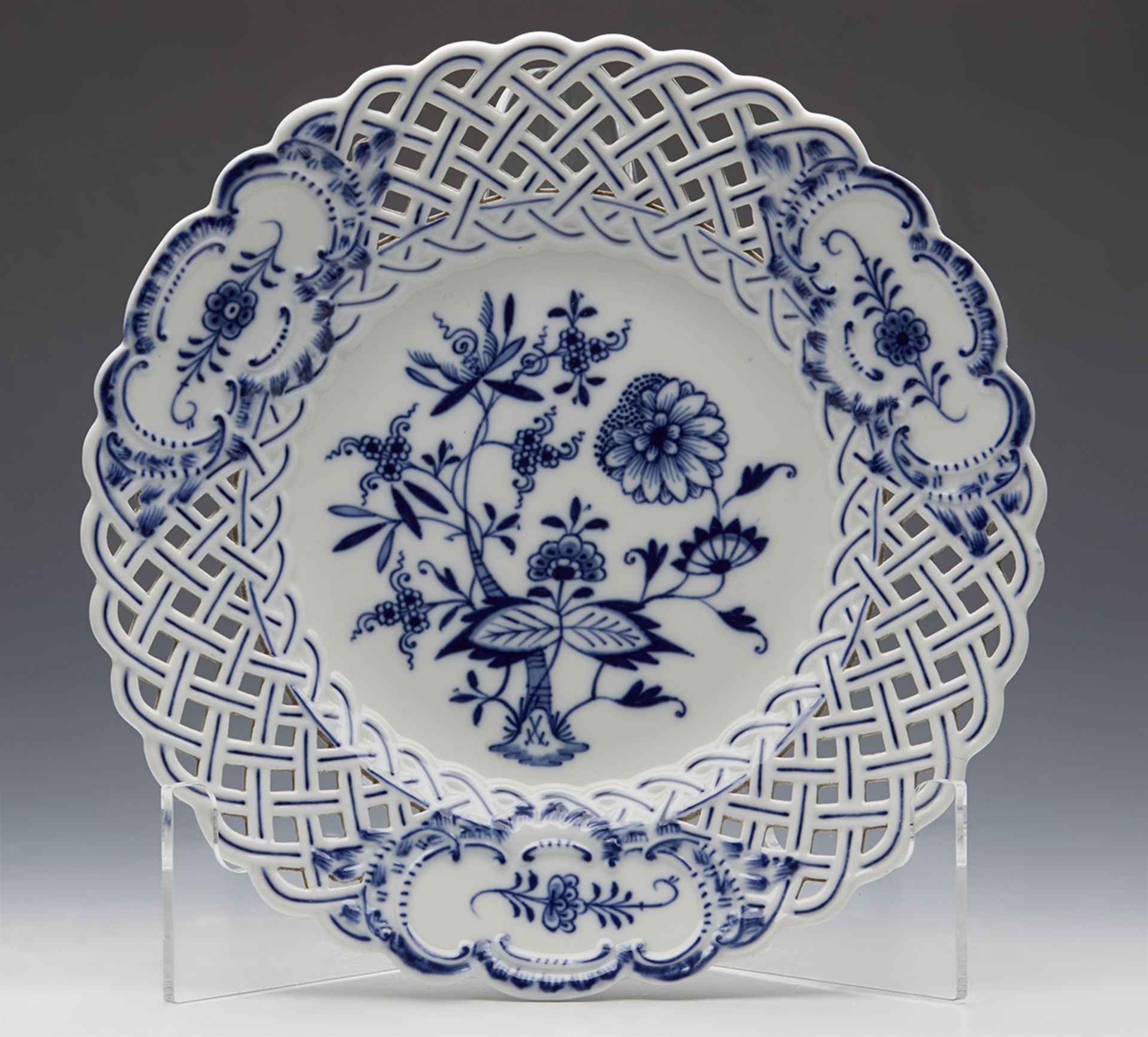 Six Antique Meissen Blue & White Onion Pattern Pierced Plates 19Th C. - Image 6 of 9