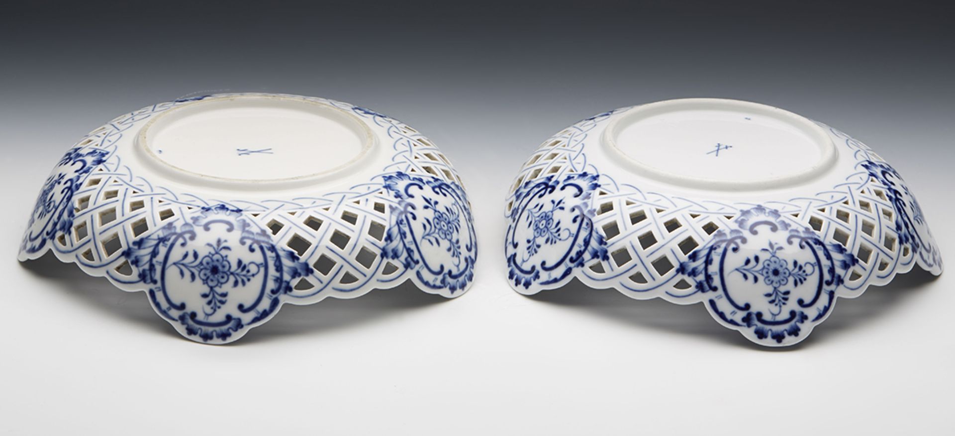 Pair Antique Meissen Blue & White Onion Pattern Pierced Baskets 19Th C. - Image 5 of 8