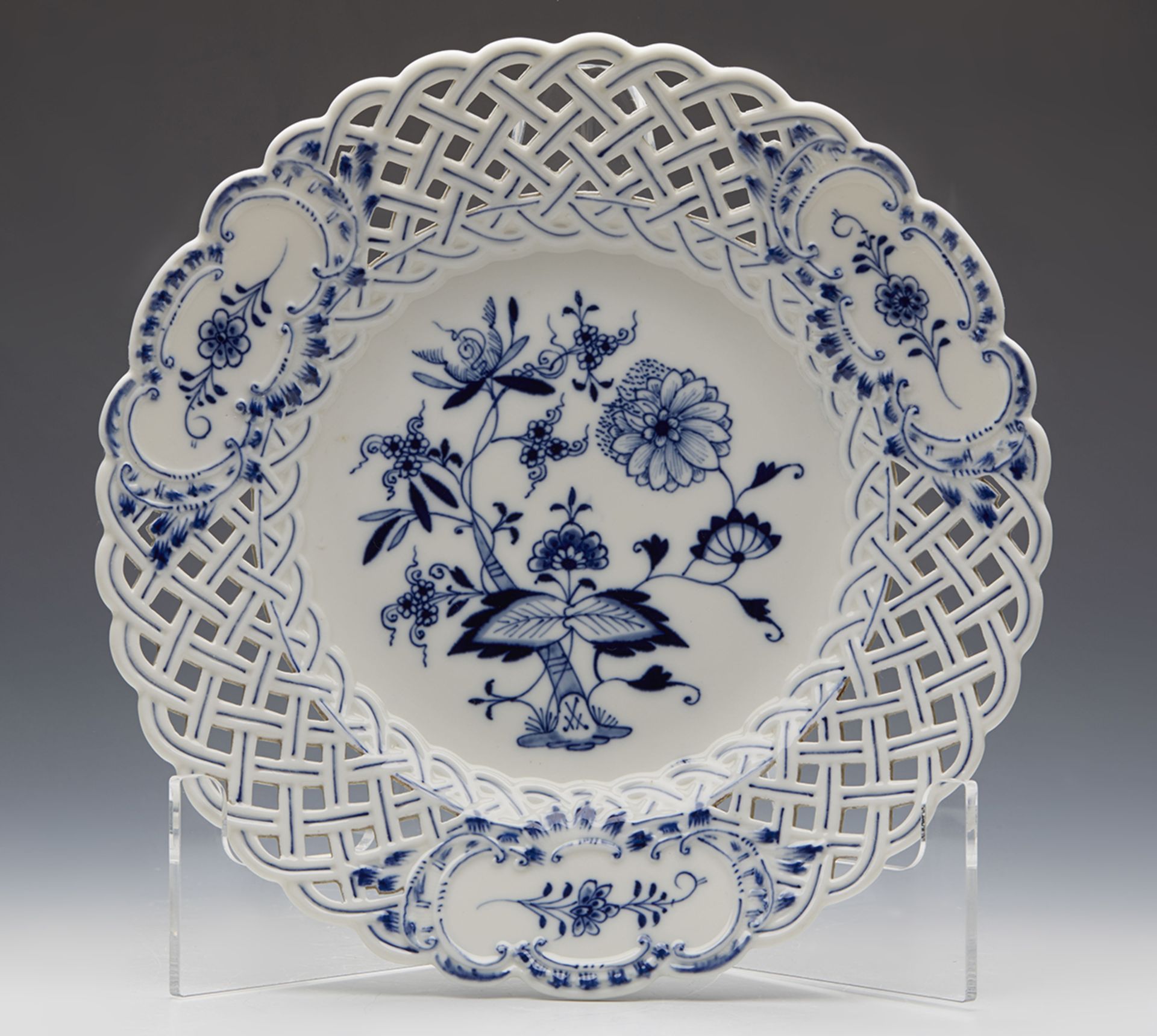 Six Antique Meissen Blue & White Onion Pattern Pierced Plates 19Th C. - Image 8 of 9