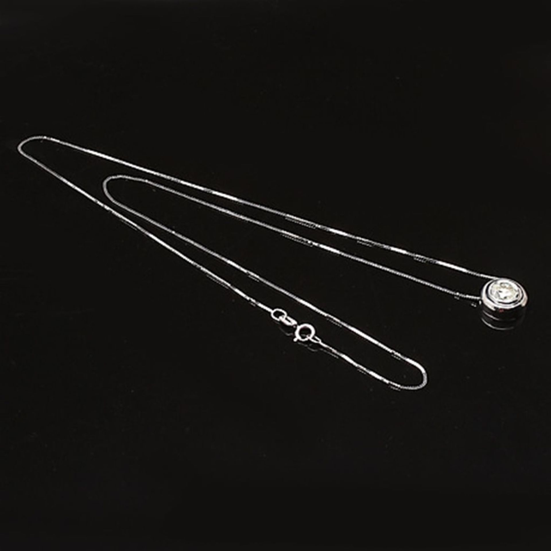 Necklace with pendant in white gold, with 0.70 ct. diamonds - Image 2 of 2