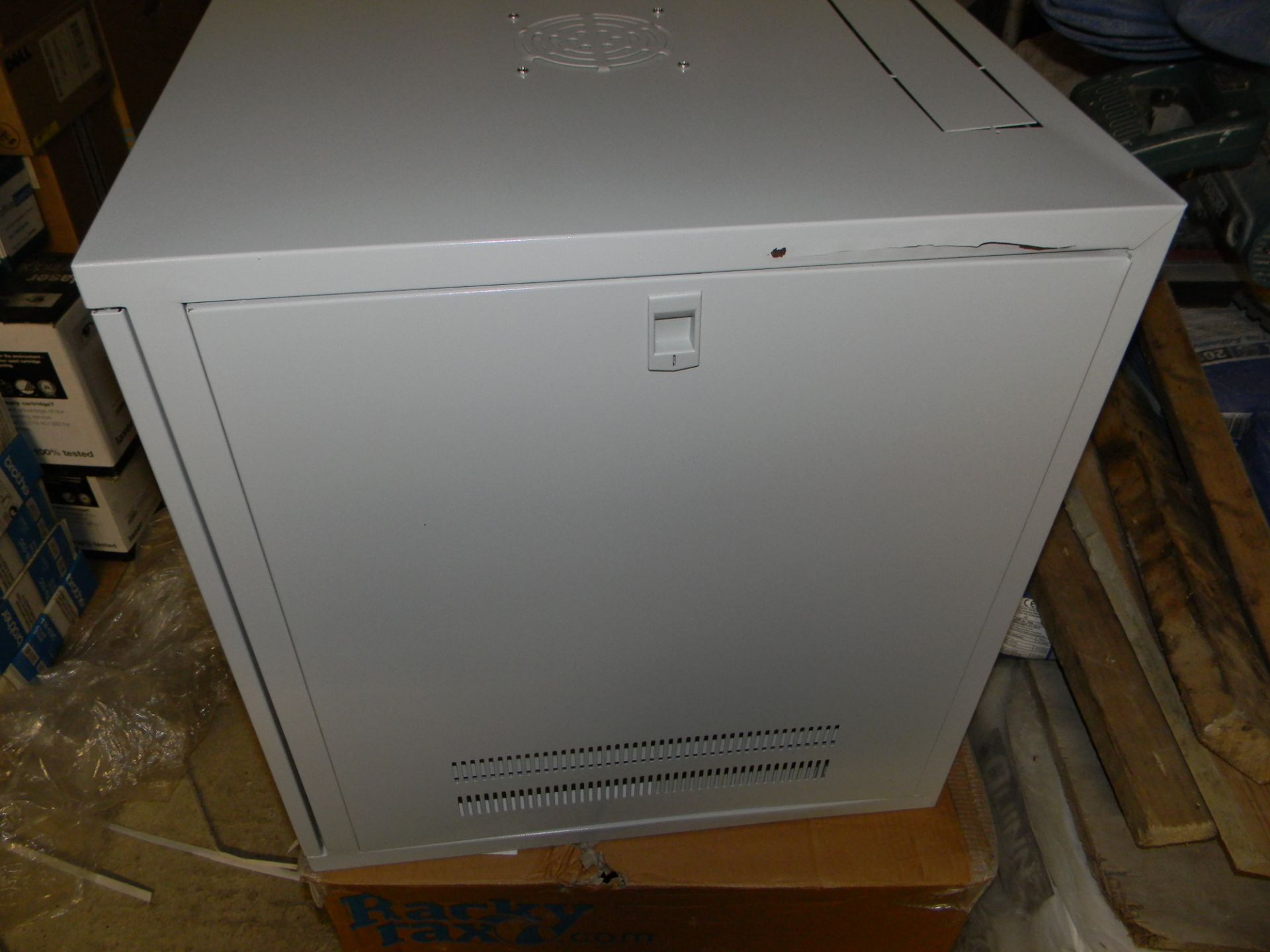 19" Wall Mounted 12U Steel Cabinet in Grey, 550x550x590mm (WxDxH) - Bild 2 aus 6