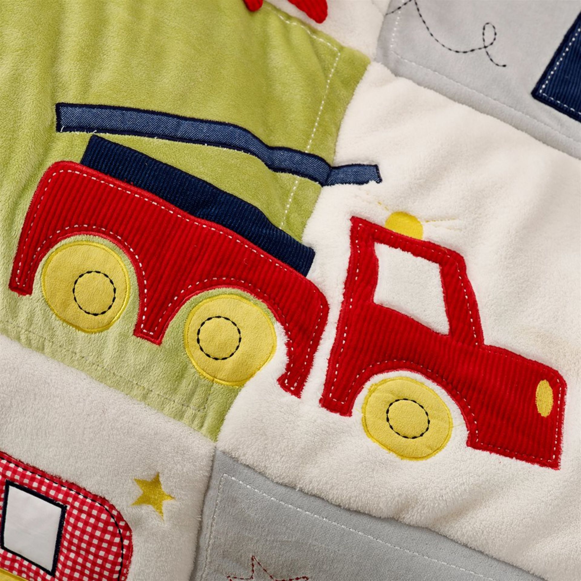 50 sets Fetch the Engine Boy's Cotbed Bedding Set (5 piece) - Image 4 of 4