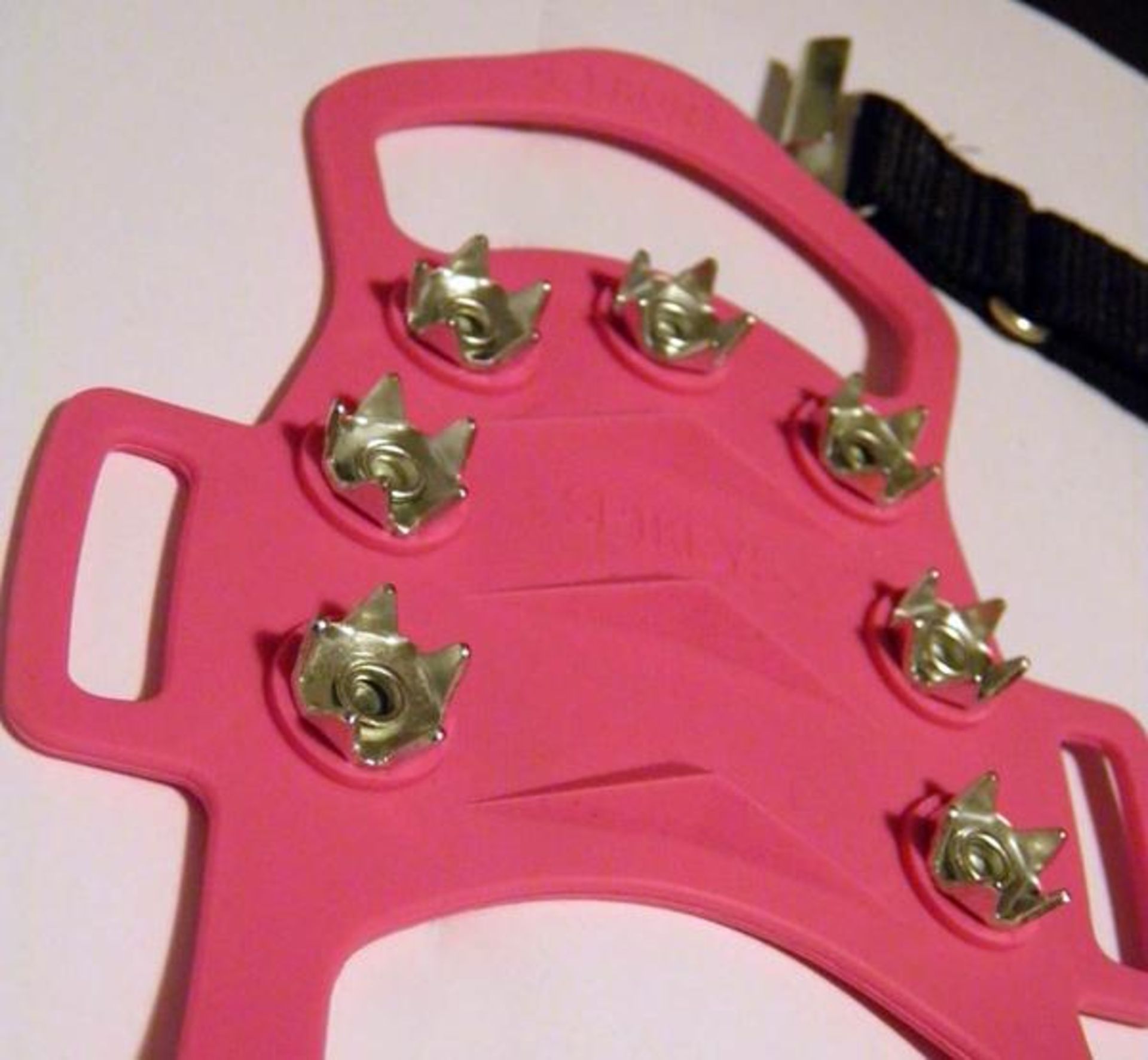 50x Pink Premium Full Foot Snow Grippers - Image 3 of 4