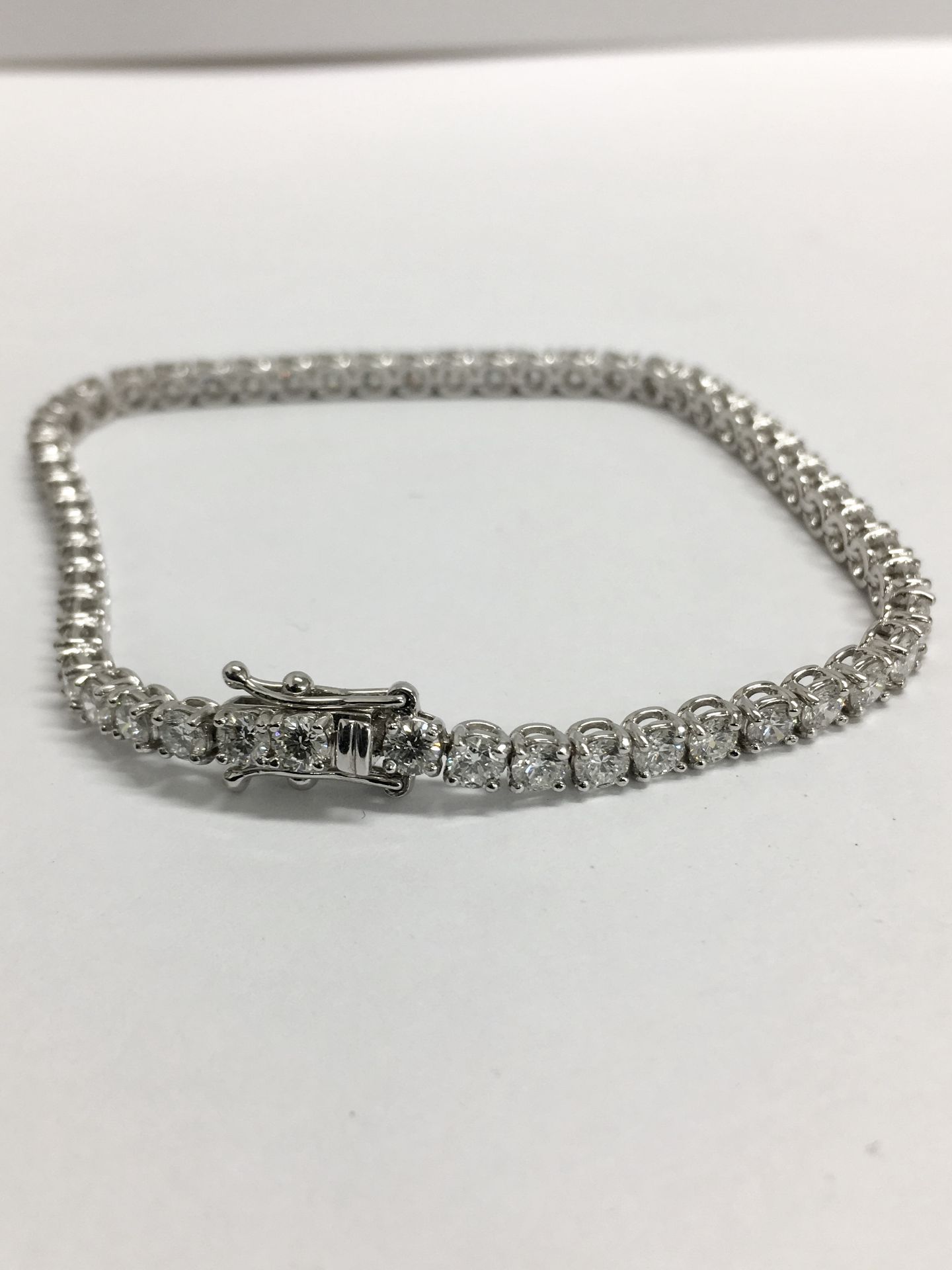 6.60ct Diamond tennis bracelet set with brilliant cut diamonds of I/J colour, si2 clarity. All set - Image 2 of 5