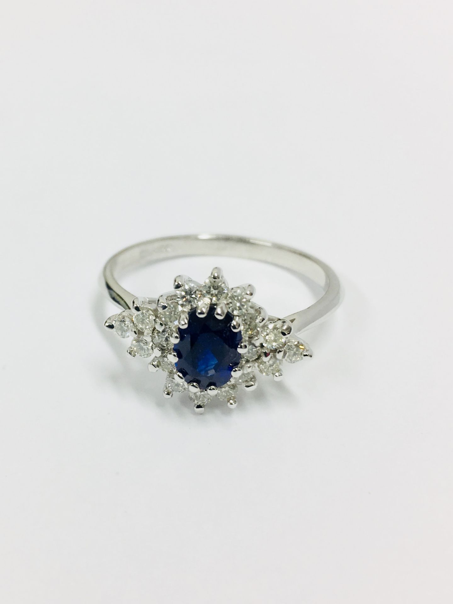 Sapphire Diamond cluster ring,1ct sapphire ,0.36ct diamond i colour si2 grade,9ct white gold,size