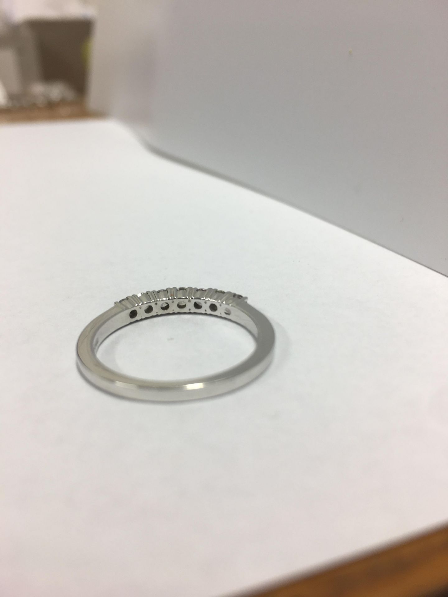 18ct white gold pink diamond and white diamond eternity ring ,(Daughter ring),4x0.05ctpink - Image 3 of 6